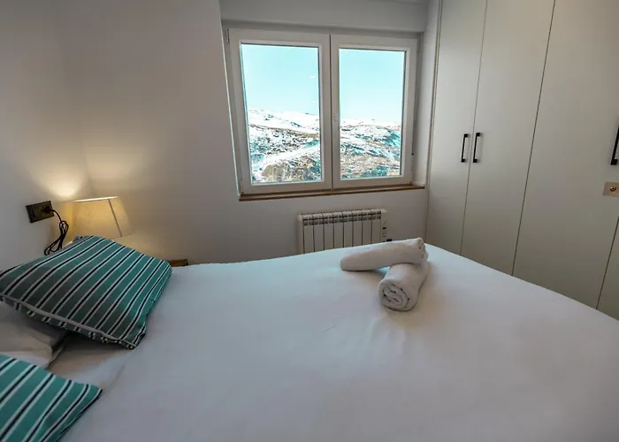 Апартаменти Luxury Refurnished With Private Parking Close To Slopes