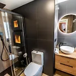 Luxury Refurnished With Private Parking Close To Slopes * Sierra Nevada