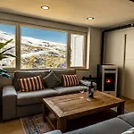 Appartement Luxury Refurnished With Private Parking Close To Slopes *
